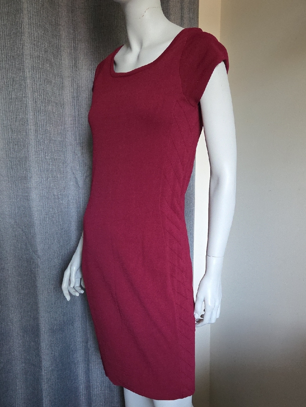 Marc New York Raspberry Short Sleeve Knit Sheath Dress
